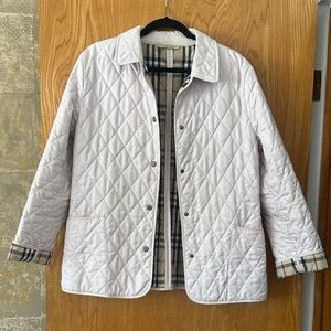 Burberry Beige and Red Plaid Lining size Large